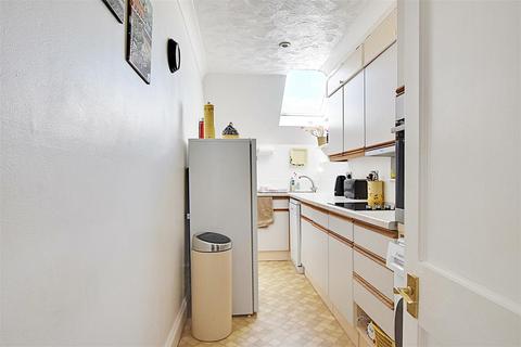 Flat 6, 6 Middlesex Road, Bexhill-on-sea, TN40 1LP