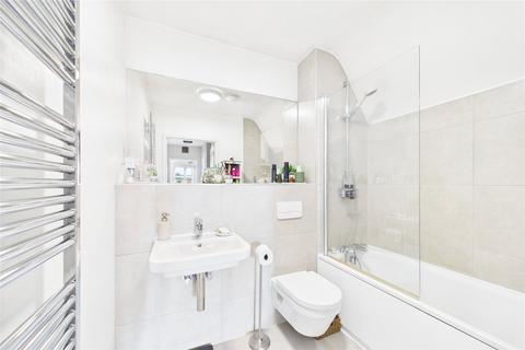 2 bedroom apartment for sale, Ferard Corner, Warfield, Berkshire, RG42