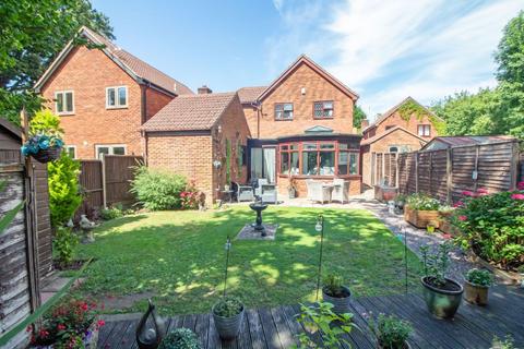 4 bedroom detached house for sale, Angelo Close, Waterlooville, PO7 8JS