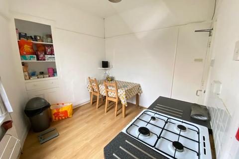 3 bedroom house to rent, Winston Avenue, Plymouth PL4