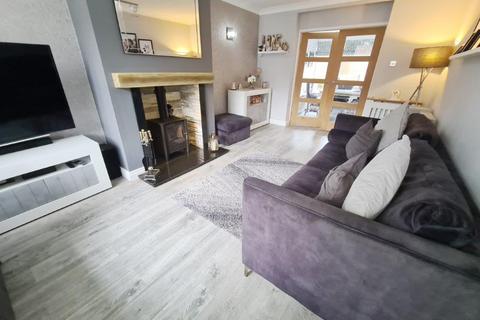 13 Thackeray Grove, Droylsden, Manchester, M43 7NB