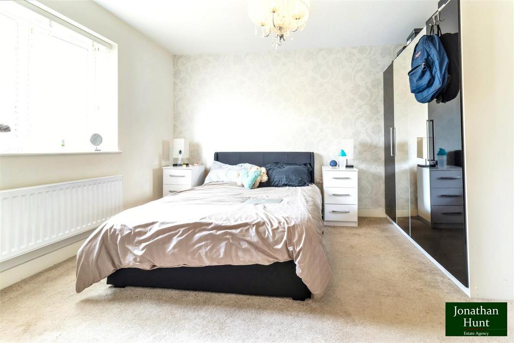 Principal bedroom