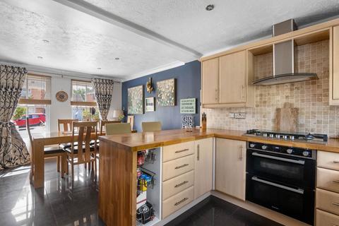 undefined, 3 Balmoral Close, Fernhill Heath, Worcester. WR3 7XQ