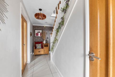 3 Balmoral Close, Fernhill Heath, Worcester, WR3 7XQ