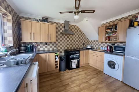 4 Gatehouse Close, Dawlish, EX7 0EG