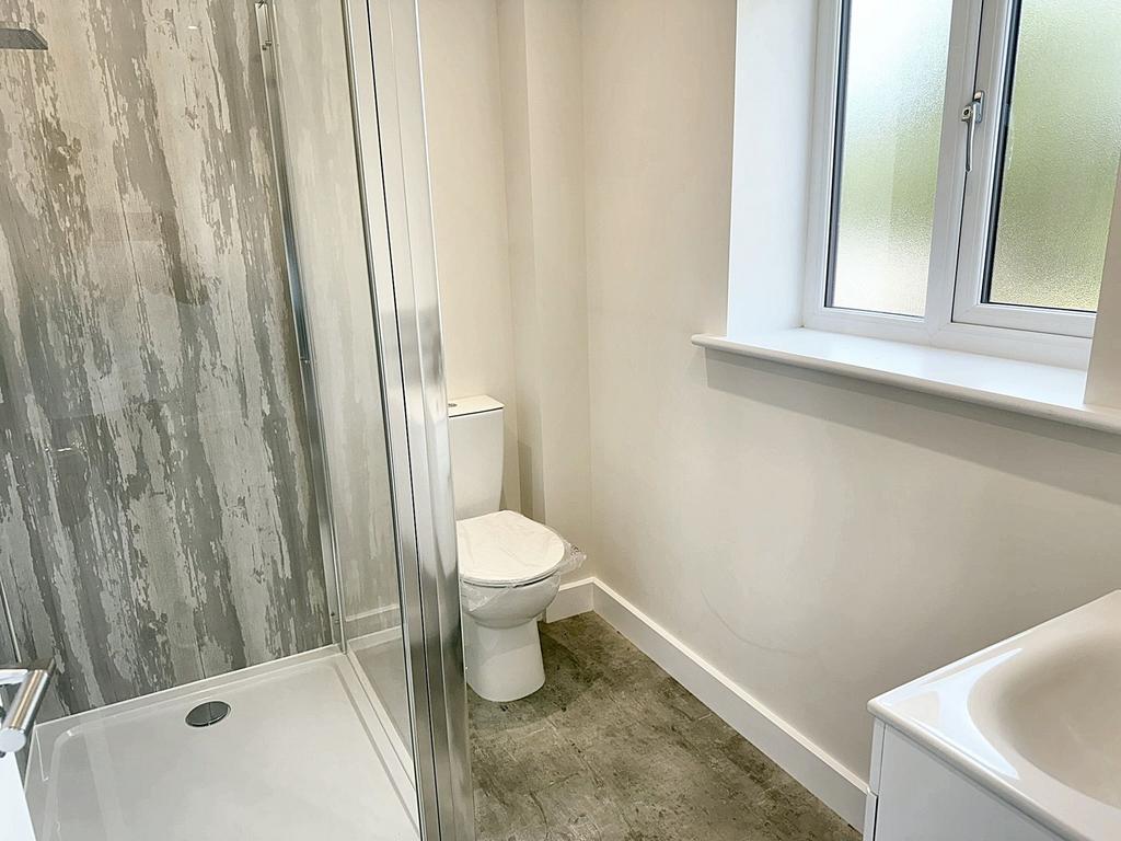 Master Bedroom En-Suite