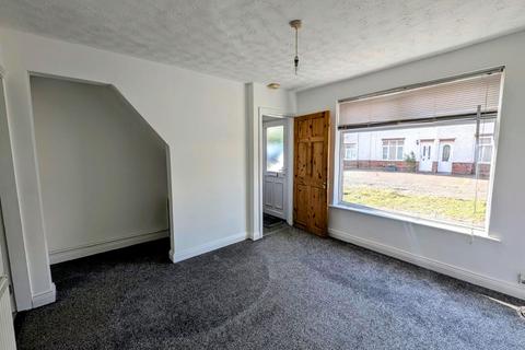 2 bedroom terraced house for sale, Denacre Avenue, Wigston LE18