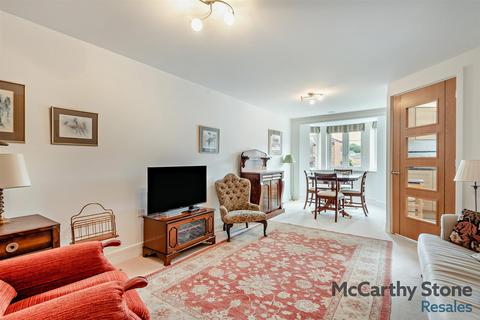 2 bedroom apartment for sale, Clarence Court, Brighton Road, Horsham