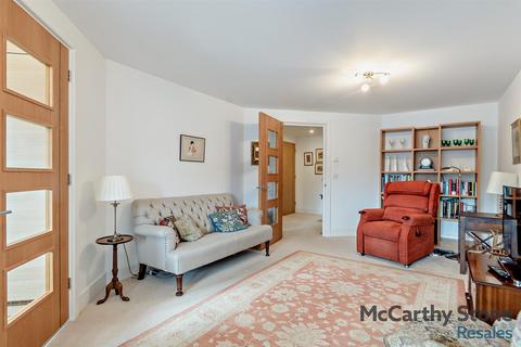 2 bedroom apartment for sale, Clarence Court, Brighton Road, Horsham