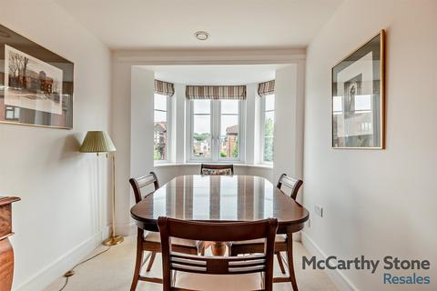 2 bedroom apartment for sale, Clarence Court, Brighton Road, Horsham