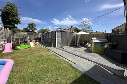 3 bedroom semi-detached house for sale, Astrid Road, Walmer, CT14