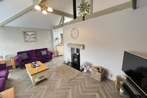 23 Gulls Way, Wirral, CH60 9JG