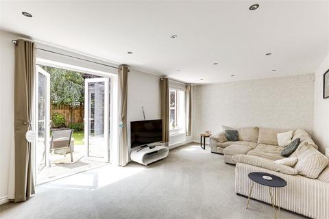 13 Aldridge Way, Buntingford, SG9 9FX