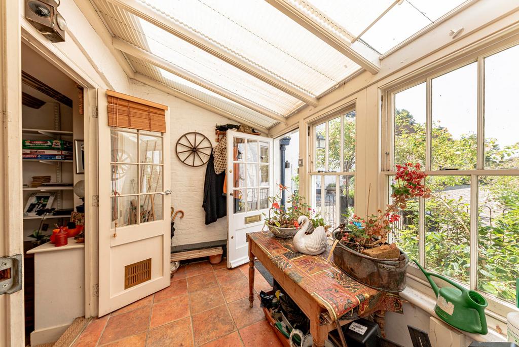 Entrance Porch (1)