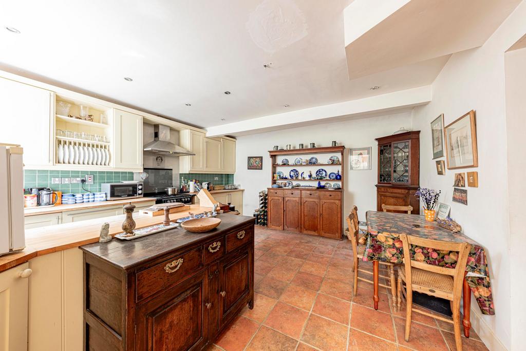 Kitchen (1)