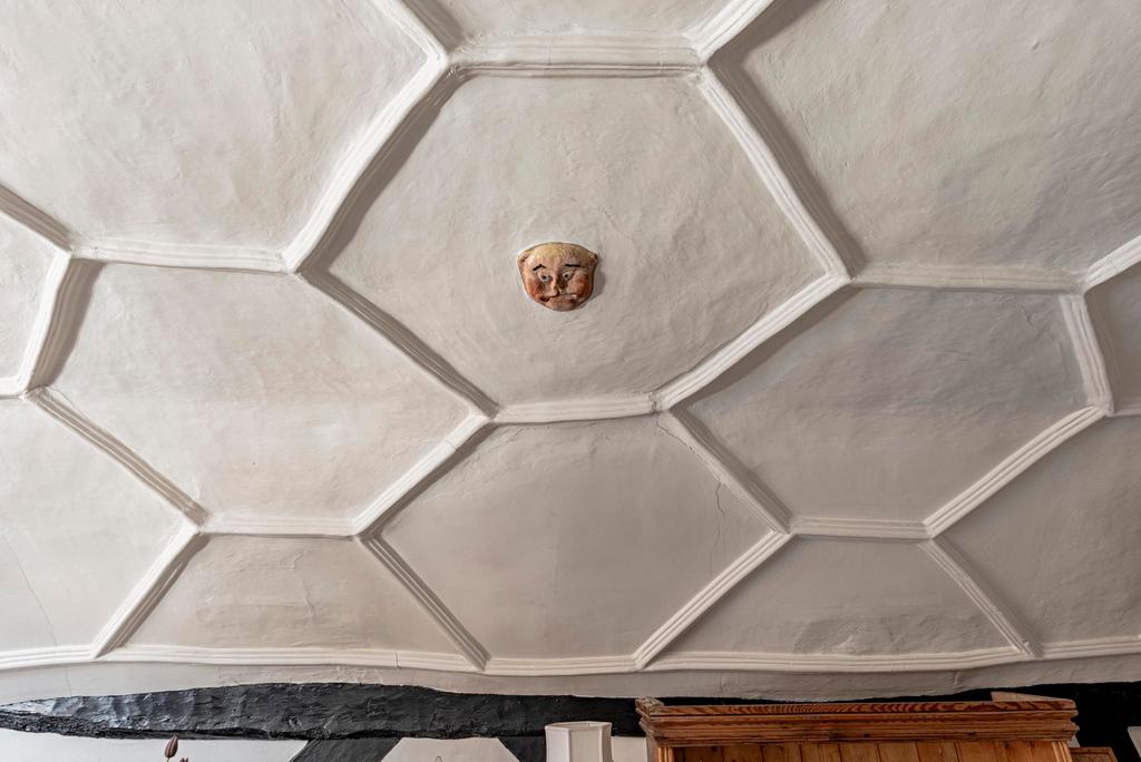 Bedroom One (3)