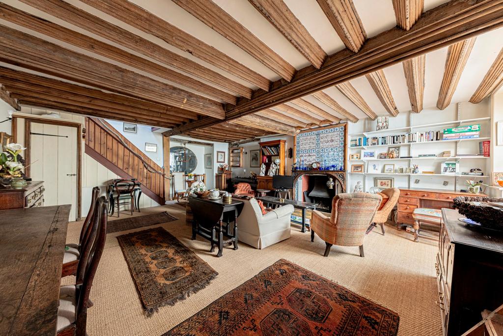 Living Room (1)