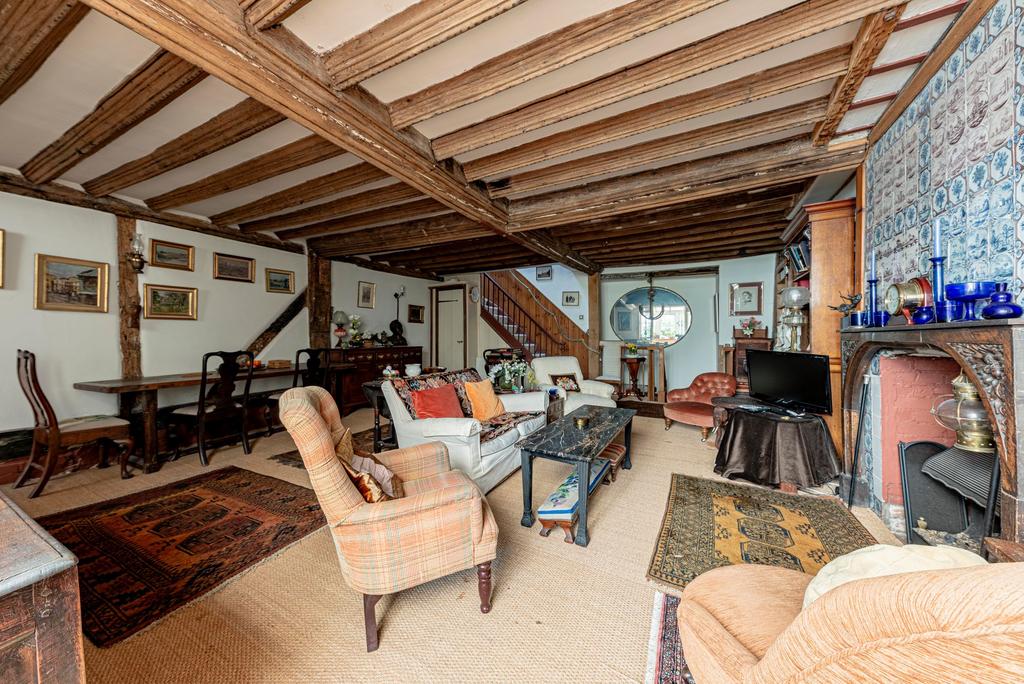 Living Room (5)