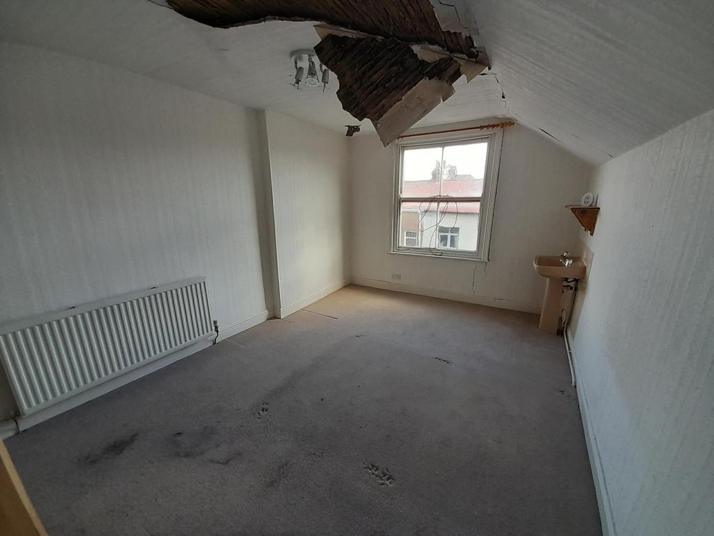 St M Top Floor Rear