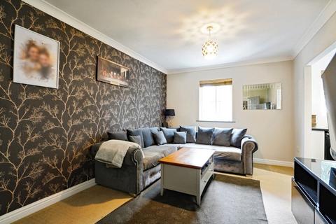 16 Doublegates, St Austell, PL25 5EG
