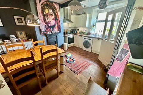 2 bedroom terraced house for sale, 6 Lane Ends, Midgley, HX2 6TU