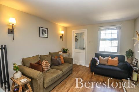 67 Roxwell Road, Chelmsford, CM1 2NT