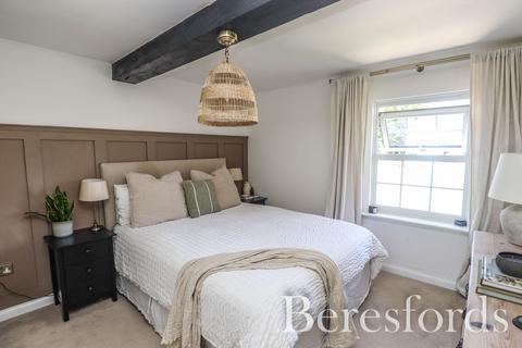 67 Roxwell Road, Chelmsford, CM1 2NT