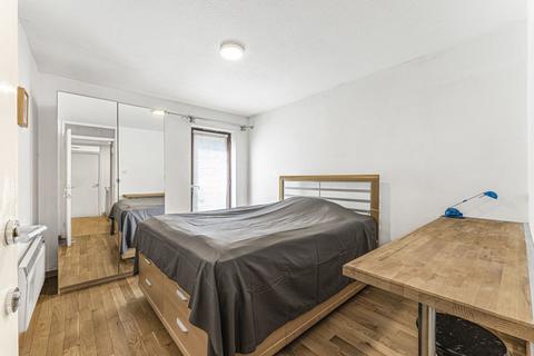 3 bedroom maisonette for sale, St. Mary Graces Court, Cartwright Street, London, E1