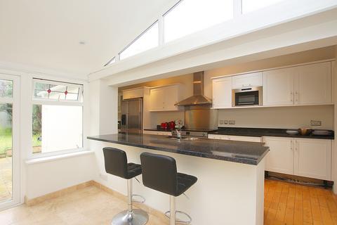 3 bedroom property for sale, Rohais, St Peter Port, Guernsey, GY1