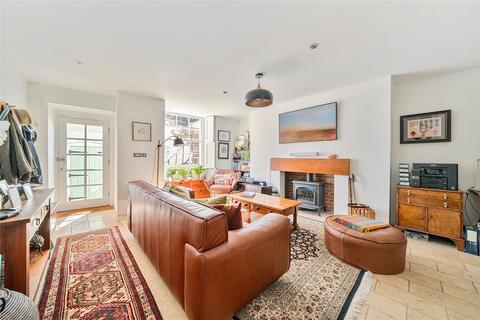 8b Colleton Crescent, Exeter, EX2 4DG