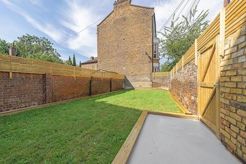 2 bedroom flat for sale, Stockwell Road, SW9