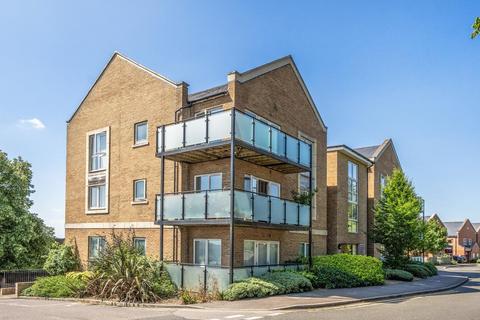 Charles Sevright Way, Mill Hill