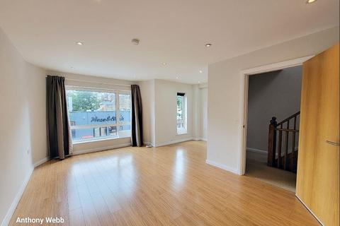 undefined, Lincoln Road, Finchley, London N2