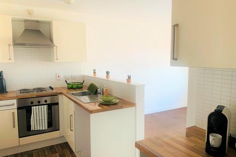 1 bedroom flat to rent, Sandhurst Road, Leicester LE3