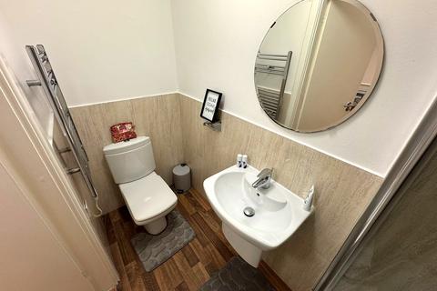 1 bedroom flat to rent, Sandhurst Road, Leicester LE3