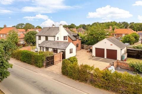 4 bedroom detached house for sale, Chapel Lane, Aubourn, LN5