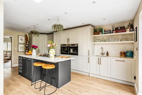 23 Croydon Road, Westerham, TN16 1TS