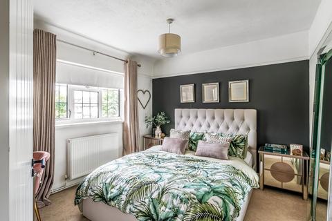 23 Croydon Road, Westerham, TN16 1TS