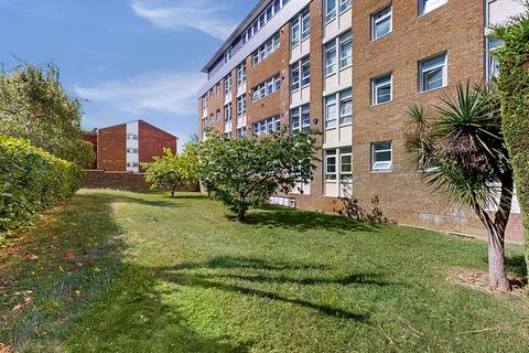 10 Warren Fields, Stanmore, HA7 4JQ