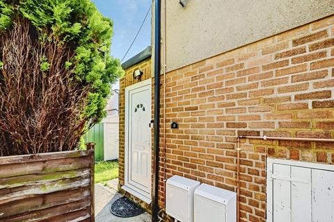 8 Adelphi Gardens, Slough, SL1 2RG