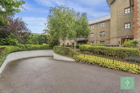 Green Dragon Lane, Winchmore Hill, London, N21