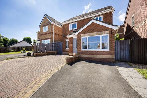 22 Cae Canol, Hengoed, CF82 7RU