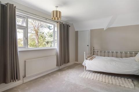 23 Matlock Road, Caterham, CR3 5HP