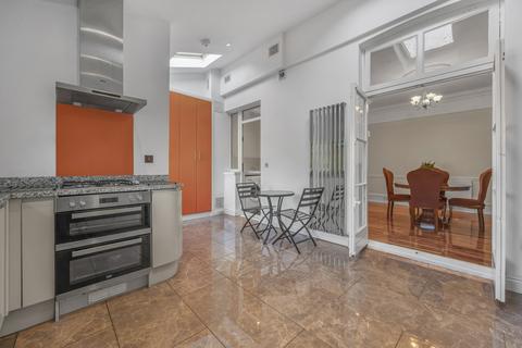 54 Balloch Road, London, SE6 1SW