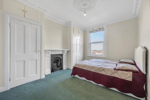 54 Balloch Road, London, SE6 1SW
