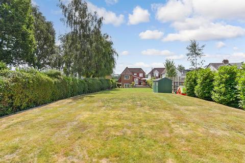 4 bedroom detached house for sale, Heath Road, Boughton Monchelsea, Maidstone, Kent