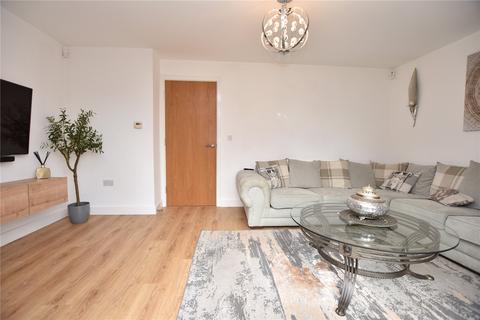 45 Asket Drive, Leeds, LS14 1HX