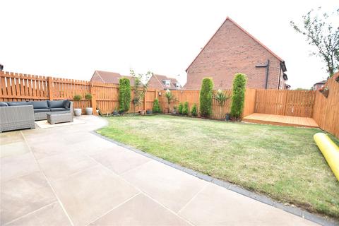 45 Asket Drive, Leeds, LS14 1HX