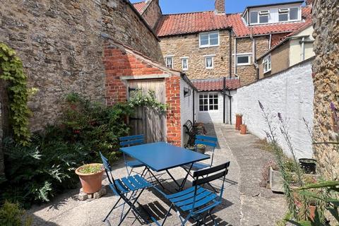 3 bedroom terraced house for sale, Howe End, Kirkbymoorside, York