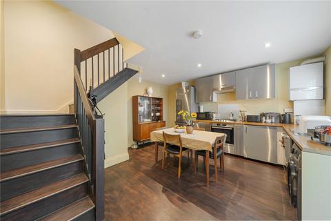 28 Halidon Close, London, E9 6EE
